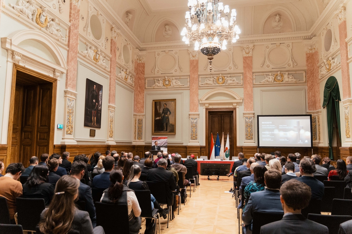 A konferencia a Nemzeti Közszolgálati Egyetemen